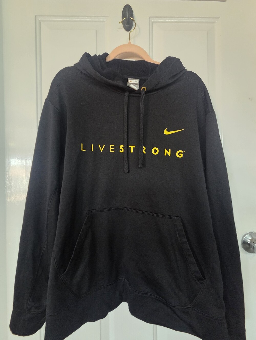 Nike Black Crewneck Sweatshirt with Yellow Swoosh Livestrong XL
